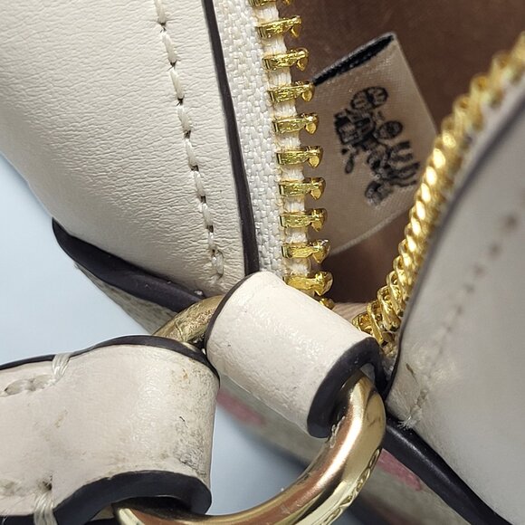 Coach Mini Jamie Camera Bag In Signature Canvas With Heart Print - Picture 9 of 16